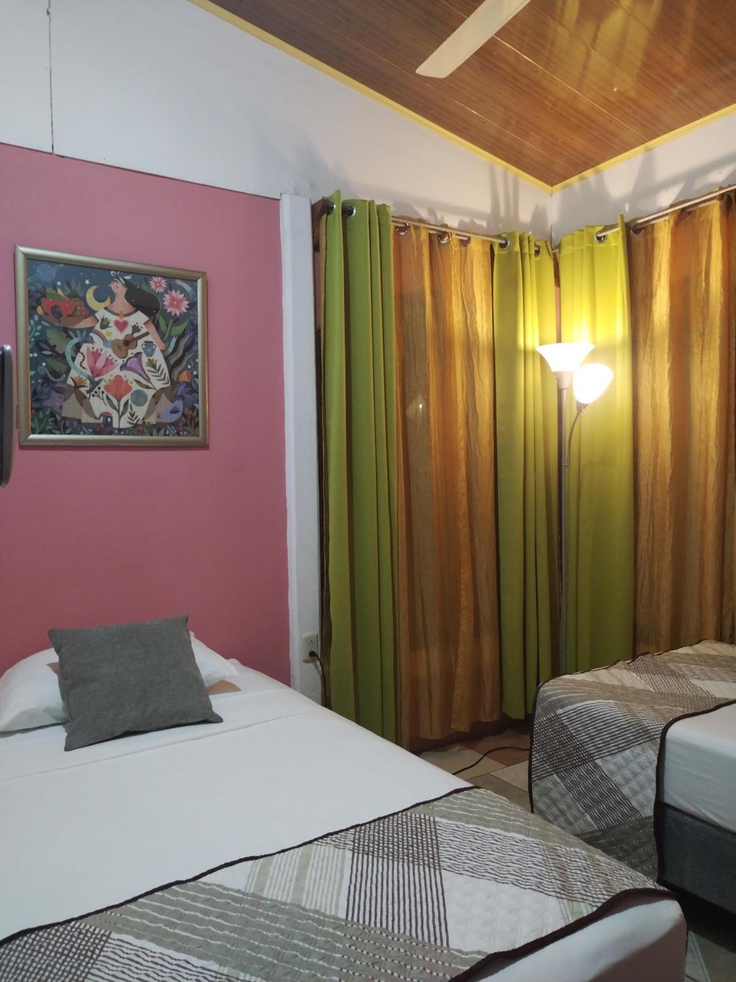 Villa Gabriela, Casa Tucan Liberia Zimmer foto